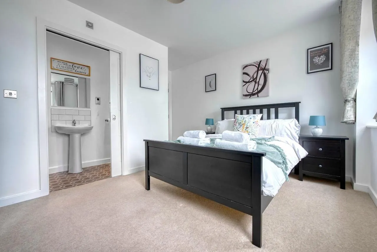 Apartment The Post House Two By Fortuna Property Gloucester