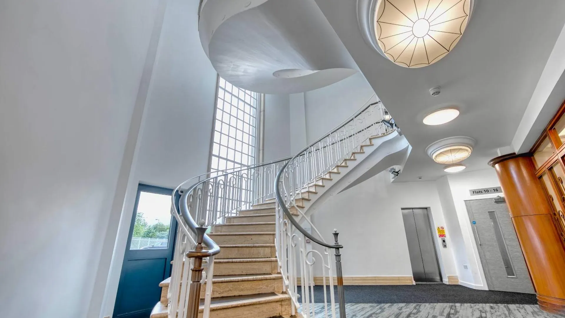 Apartment The Post House Two By Fortuna Property Gloucester